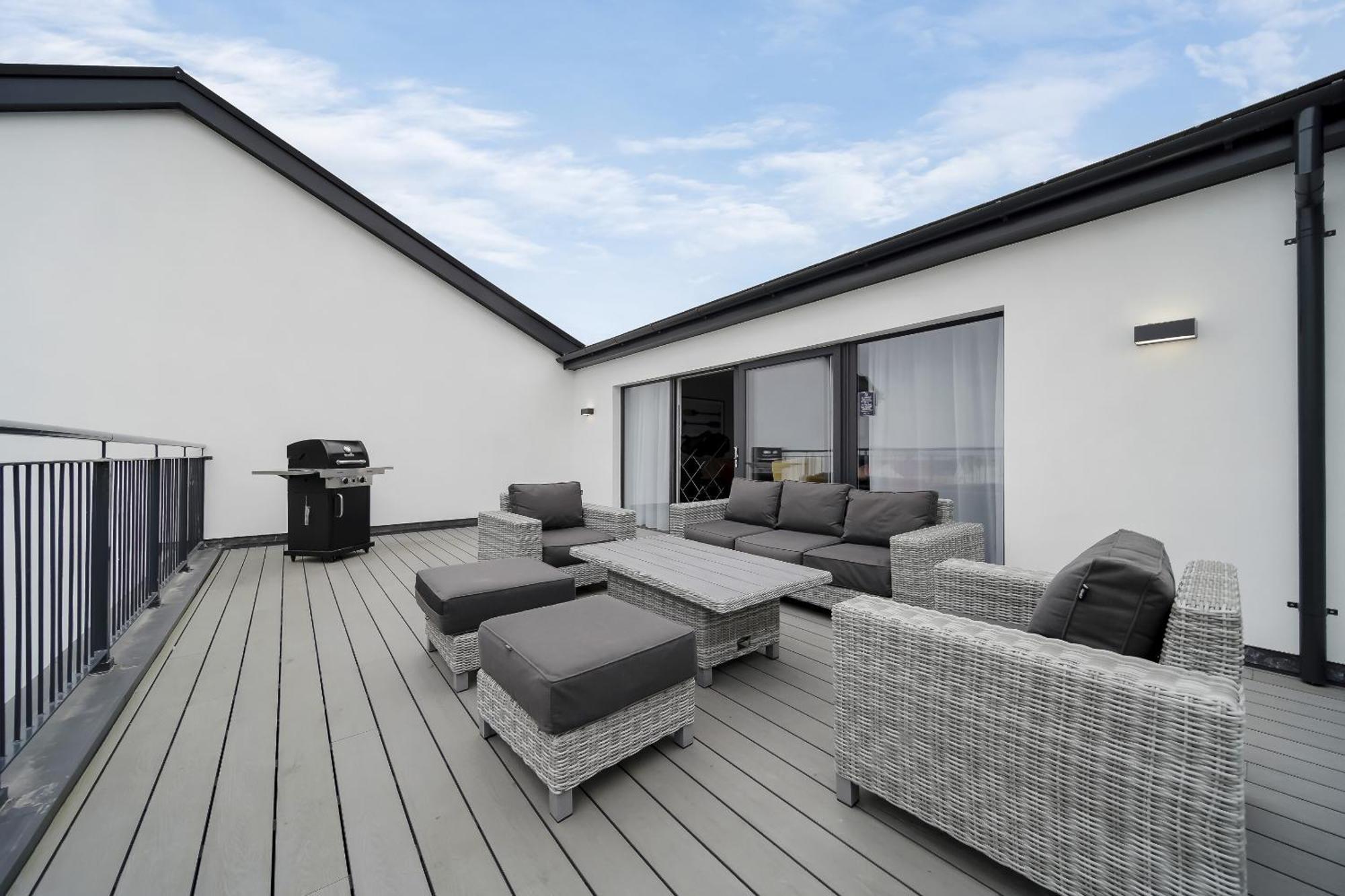 Bayview Luxury 3 Bedroom Apartment First Floor Downings Eksteriør billede